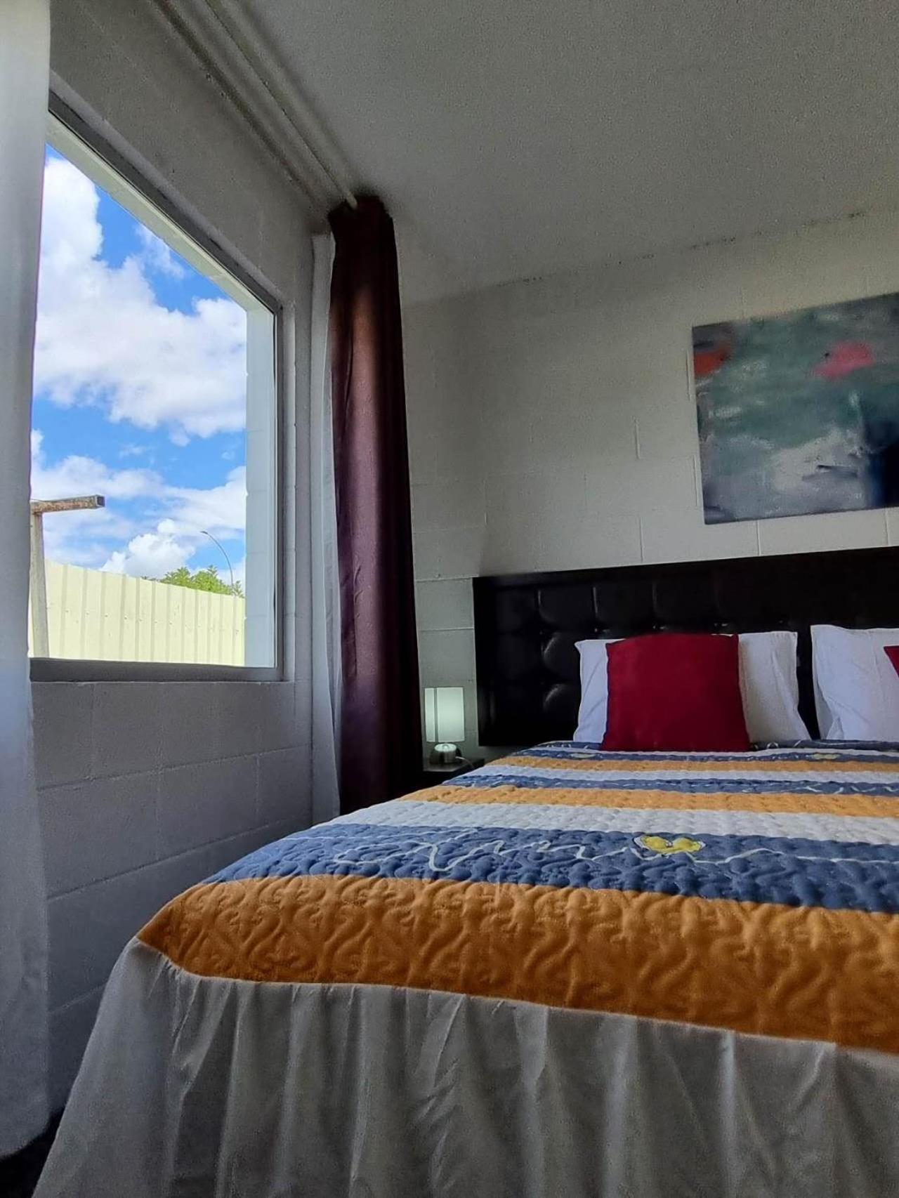 Cedar Lodge Motel Гамильтон Экстерьер фото