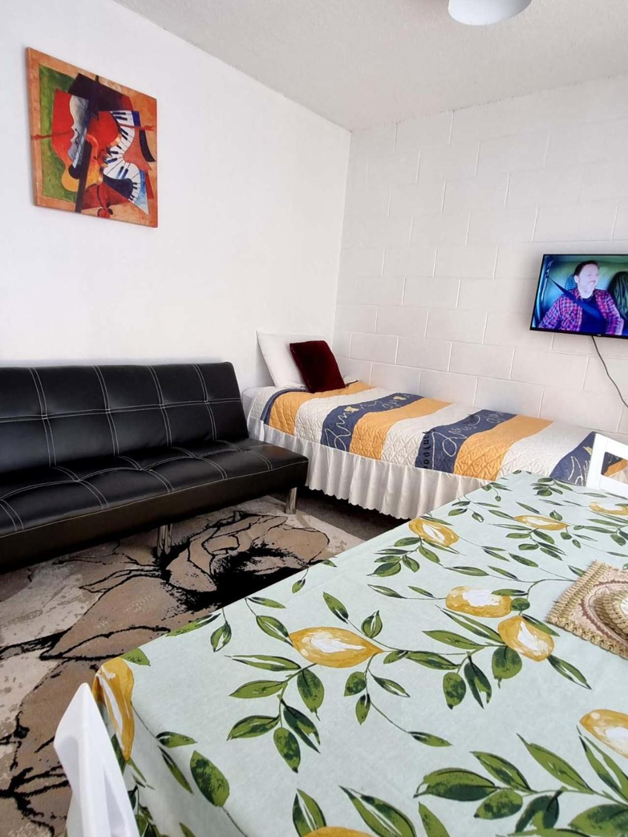 Cedar Lodge Motel Гамильтон Экстерьер фото